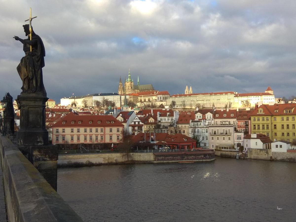 Apartman V Zahrade Praha Troja - Apartment In The Garden Prague Troja מראה חיצוני תמונה